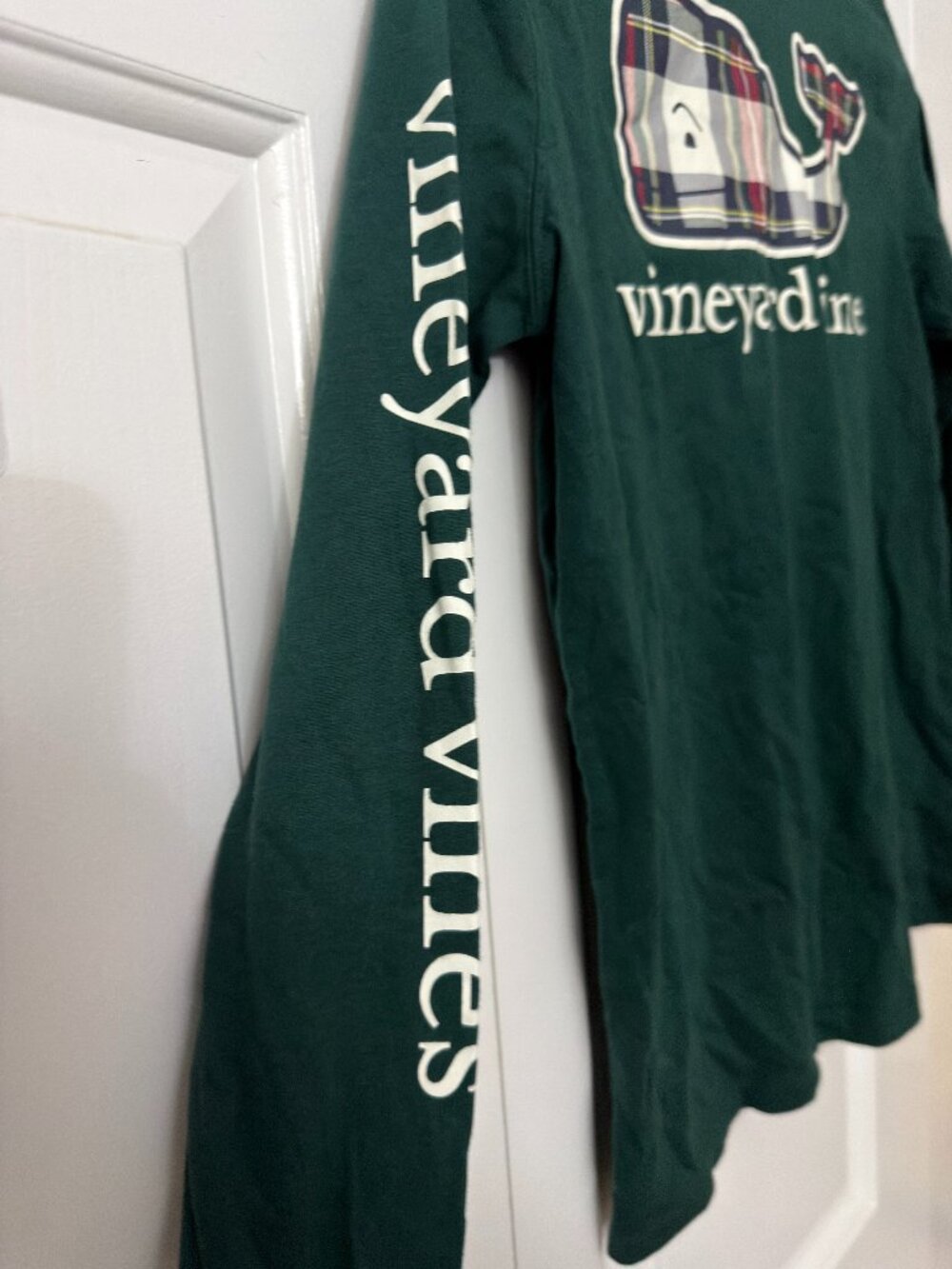 Vineyard Vines boys' long-sleeve pocket t-shirt - Picture 4 of 6